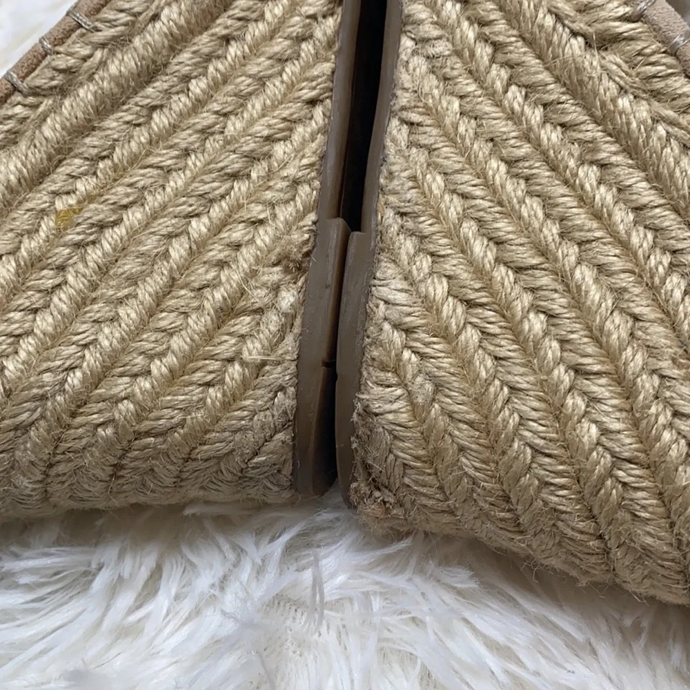 Marc Fisher Beige Ruffle Espadrille Wedge Sandals Size 8.5